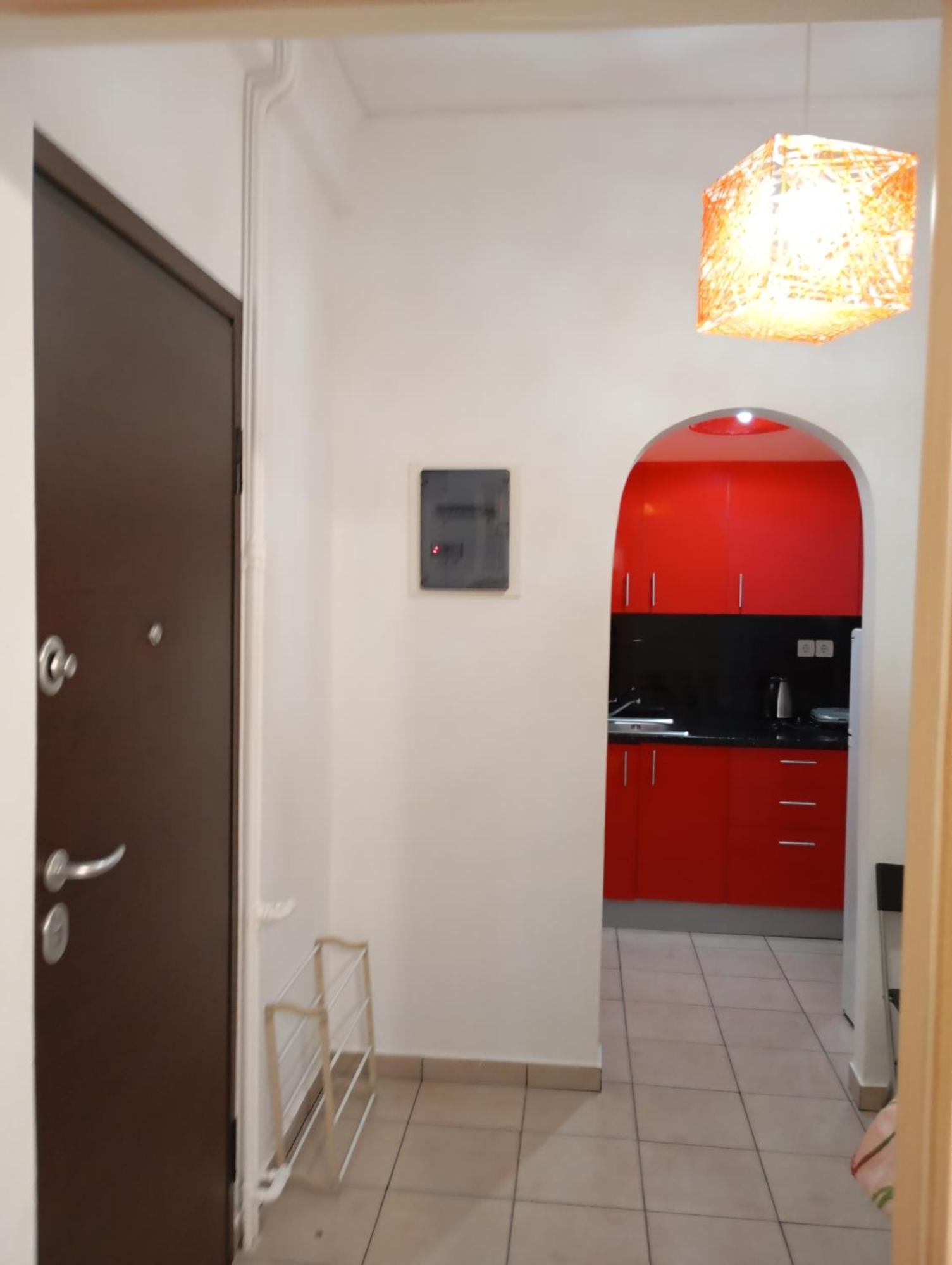 Aperriton Apartment Атина Екстериор снимка